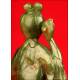Delicada Figura de Dama en Jade. China, finales del s. XIX- ppios del XX.
