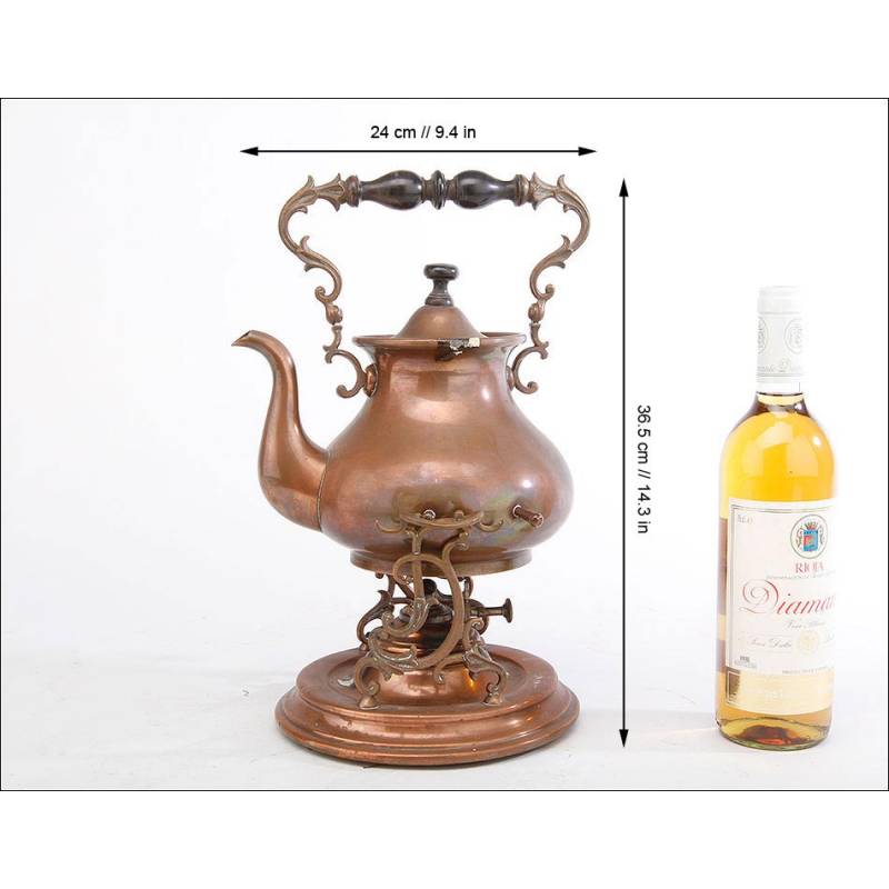 https://www.antiguedades.es/101790-large_default/beautiful-copper-teapot-with-art-nouveau-decoration-complete-circa-1920-1940.jpg