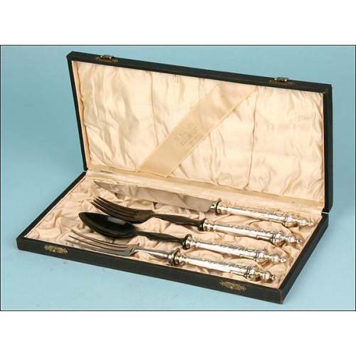 Silver plated metal serving cutlery. 1880