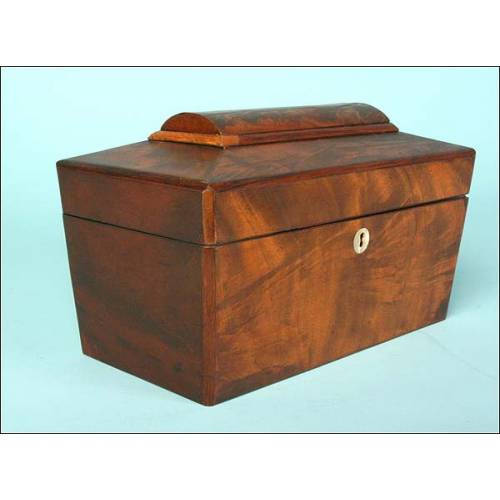 Walnut wood tea box with mother of pearl key, C.XIX.
