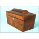 Caja de té madera nogal boca llave madre perla, C.XIX.
