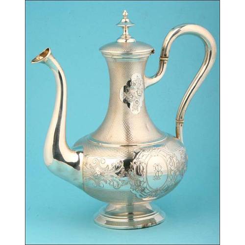 Magnificent French Coffee Pot in Solid Silver from XXI-XX Century.