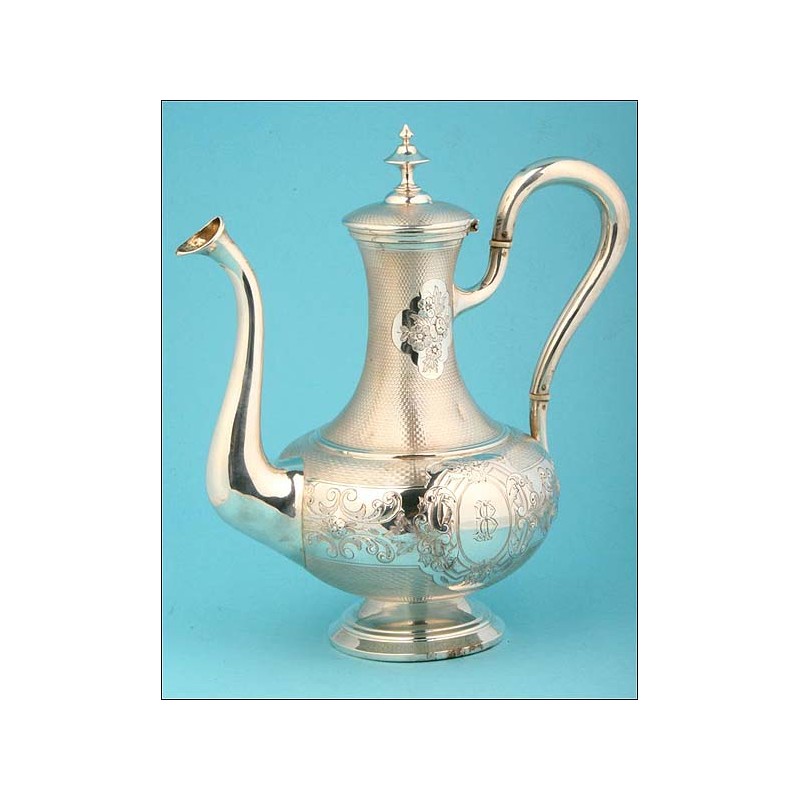 Magnificent French Coffee Pot in Solid Silver from XXI-XX Century.