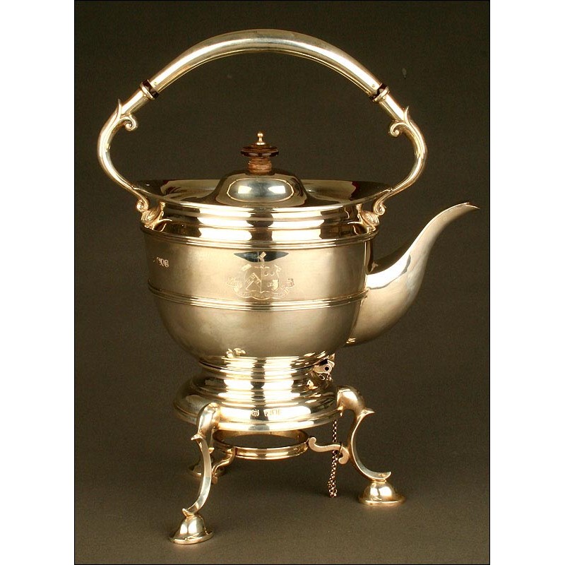 Gran Samovar Inglés en Plata Maciza, 1899. 1500 gramos