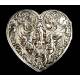 Magnificent French snuff box in solid silver and heart-shaped.