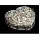 Magnificent French snuff box in solid silver and heart-shaped.