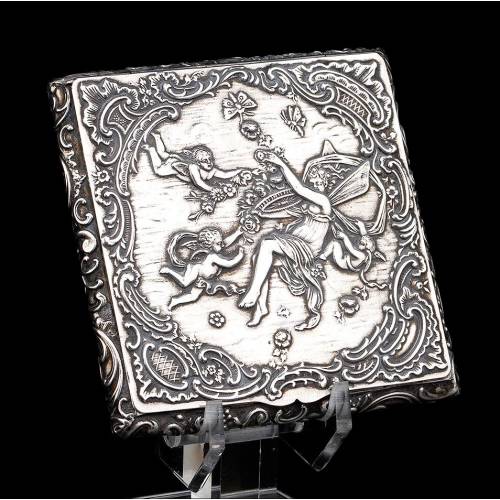 Antique Solid Silver Powder Compact, Art Nouveau Style. Germany, 1925