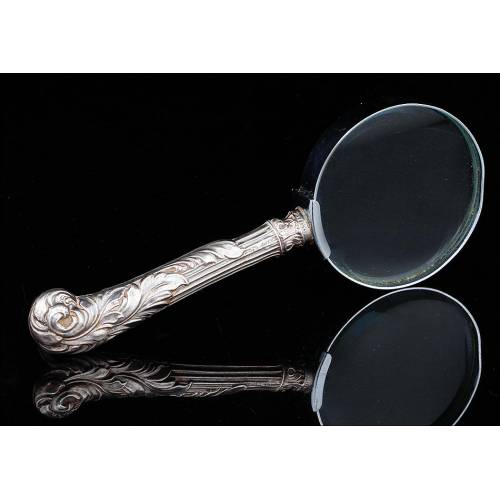 Antique Solid Silver Magnifying Glass with Contrasts. Well Preserved. England, 1907