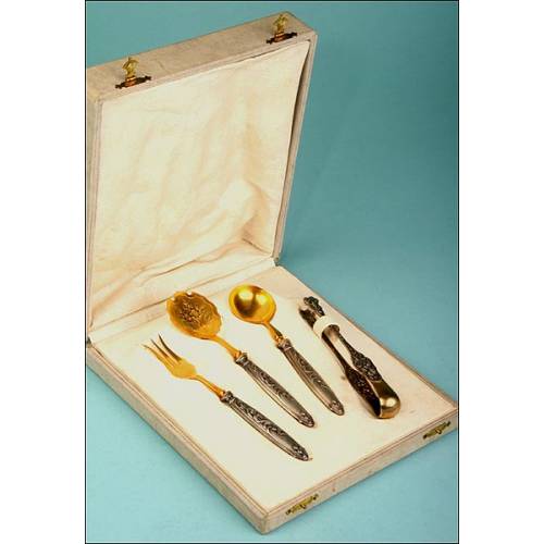 Silver and gold plated hors d'oeuvre serving set.