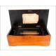 Elegant antique music box in solid wood. Works perfectly. Switzerland S. XIX