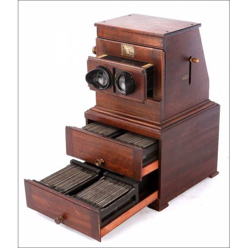 Antique Planox Magnetic Stereoscope in Good Condition. France, Circa 1900