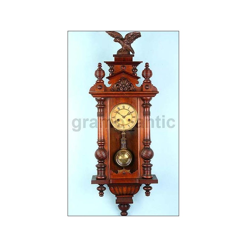 Fantástico reloj de pared con sonería Junghans. 1890