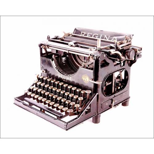 Antique Regina IV Typewriter, 1908.