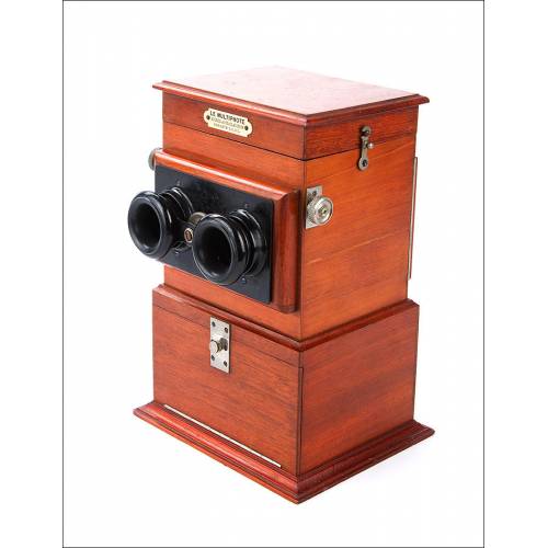 Antique automatic stereoscope 'Le Multiphote'.