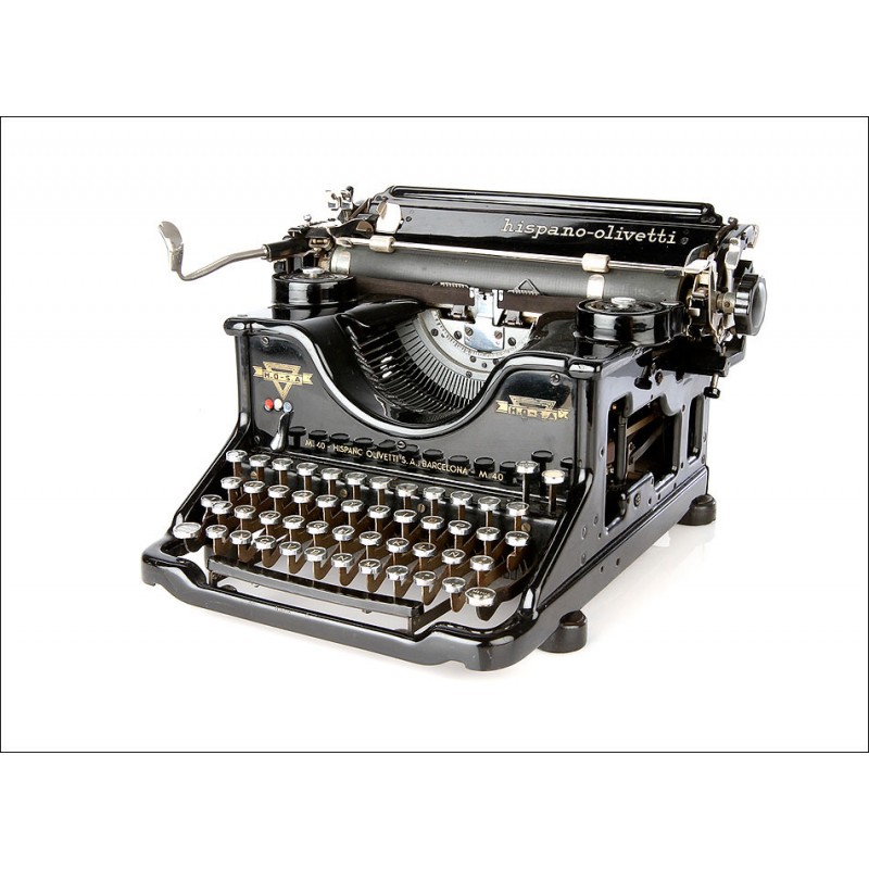Antique Hispano Olivetti M40 Typewriter, 1930s.