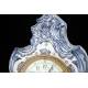 Antiguo Reloj de Sobremesa de Porcelana con Maquinaria París. Francia, Siglo XIX