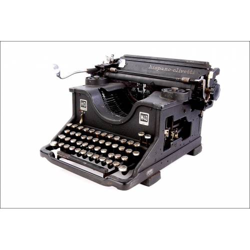 Hermosa Máquina de Escribir Antigua Hispano-Olivetti M40. España, Años 40