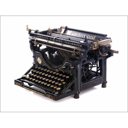 Antique Underwood 3 Typewriter with Spanish Keyboard. USA, 1920's