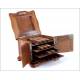Elegante Humidor Antiguo de Madera de Nogal. Bien Conservado. Años 30 del Siglo XX