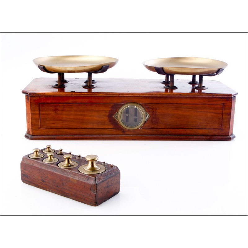 Antique French Mahogany Wooden Balance, France, Early 20th Century. S. XX