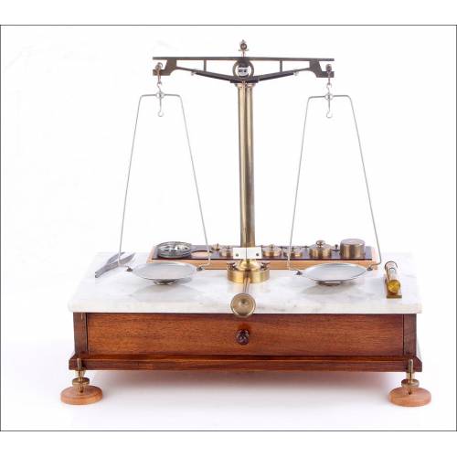 Antique Pharmacy Scale, 1930s.