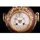 Elegante Reloj Antiguo de Sobremesa Tipo Ánfora. Funcionando. Francia, 1900