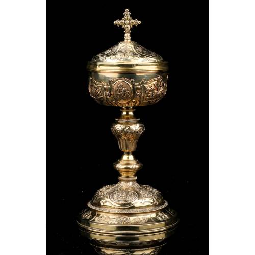 Antique Ciborium. Gilt Silver. France, S. XIX