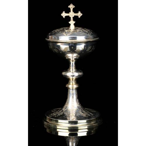 Antique solid silver ciborium, Circa 1900.