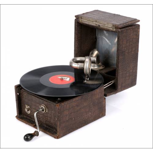 Antique British Portable Gramophone. England, Circa 1925