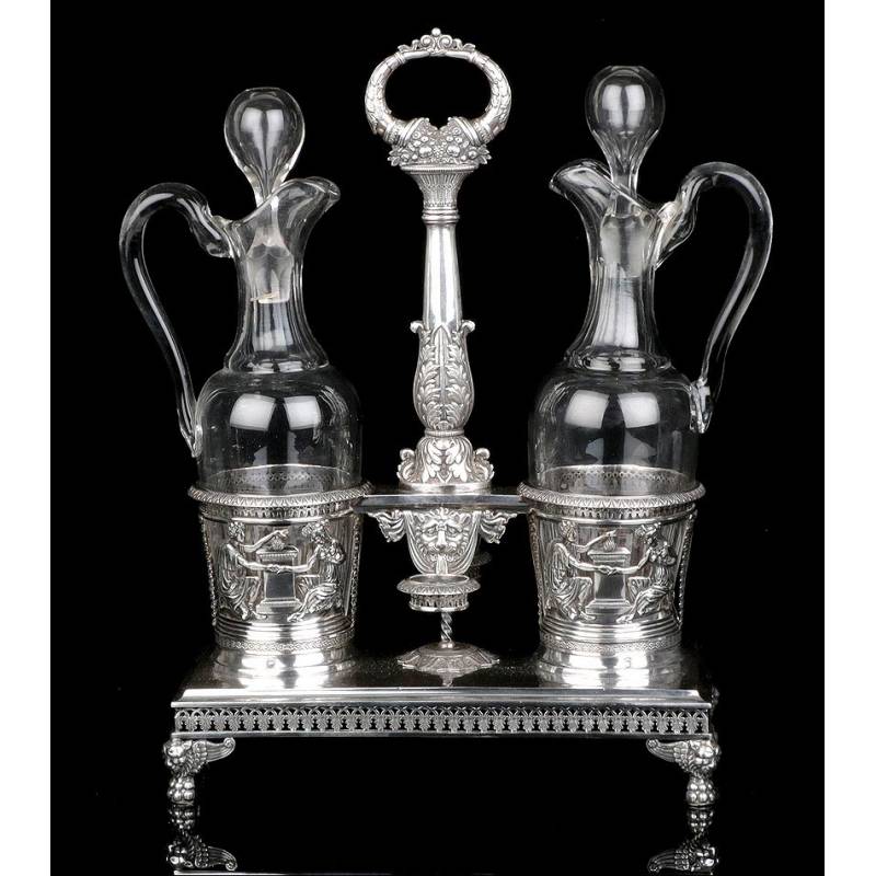 Antique French Cruets Set in Solid Silver. Paris, France between 1819 and 1838