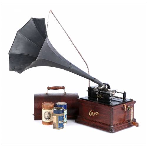 Antique Edison Fireside Phonograph for 2 and 4 Minute Cylinders. USA, 1905