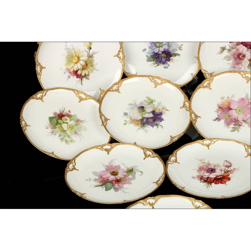 24 Platos Antiguos de Porcelana KPM. Flores. Berlin Alemania 1913