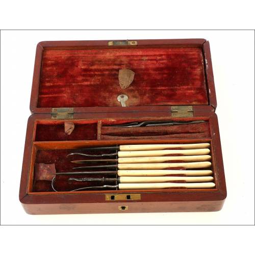 Antique Medical Surgical Pocket Case. Circa 1880s