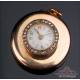 Antiguo Reloj de Ojal. Oro de 18 K y Diamantes. Francia, Napoleón III, Circa 1880
