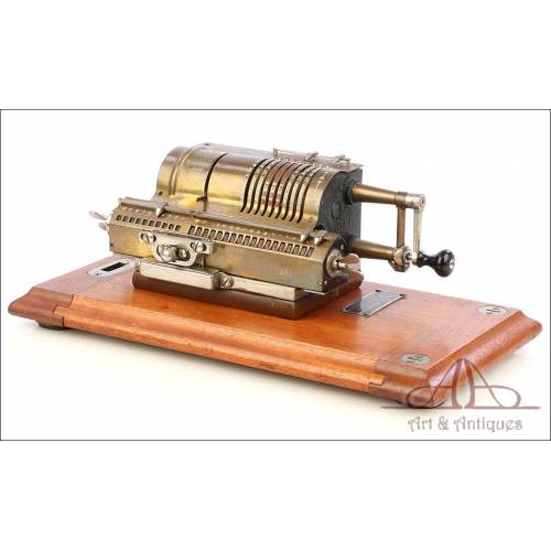 Antique Britannic Mechanical Calculator. England, Circa 1920