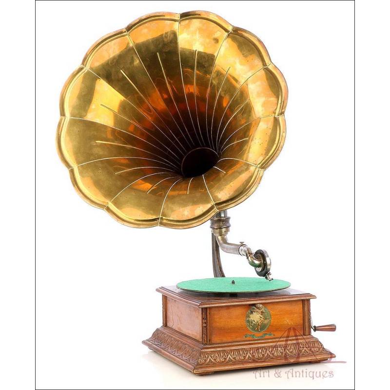 Antique Pathé Pathephone Nº 4 Gramophone -Phonograph. France, Circa 1920