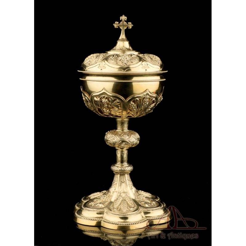 Antique Gilt Solid-Silver Ciborium. France, 19th century