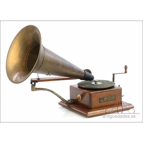 Antique Berliner New Style Gramophone-Phonograph. France, 1902-1905