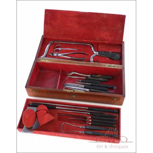 Extraordinary Mathieu Surgical Set or Surgeon's Case. France, Circa 1900