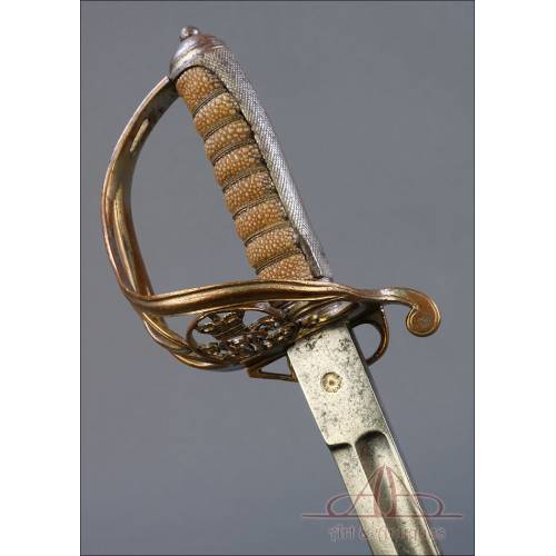 Antigua Espada de Oficial de Infantería Británica Mod. 1822. Circa 1880.