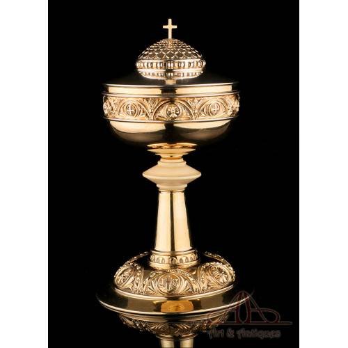 Beautiful Vintage Solid-Silver Ciborium. Spain, 1970s-80s