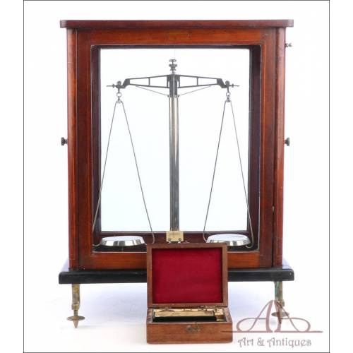 Antique Precision Weighing Scale for Laboratory or Pharmacy. Circa 1920