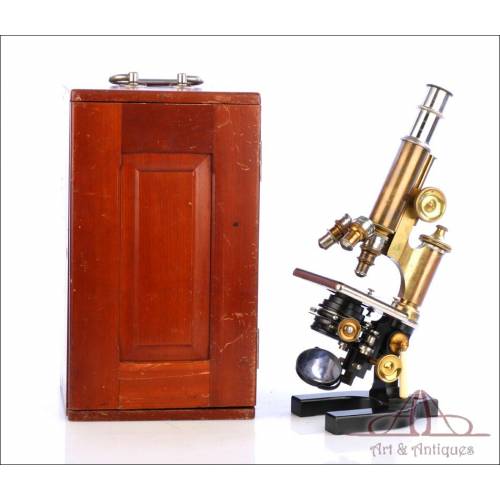 Antiguo Microscopio Bausch & Lomb. Alemania, Circa 1900