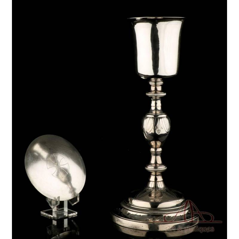 Very Antique Chalice in Solid Silver and Silver Plated Metal. Paris, France, 1818-1838