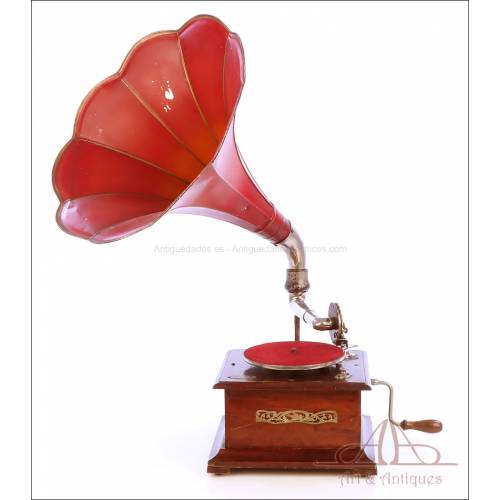 Antique Fadas Horn Gramophone-Phonograph. Madrid, Spain, Circa 1915