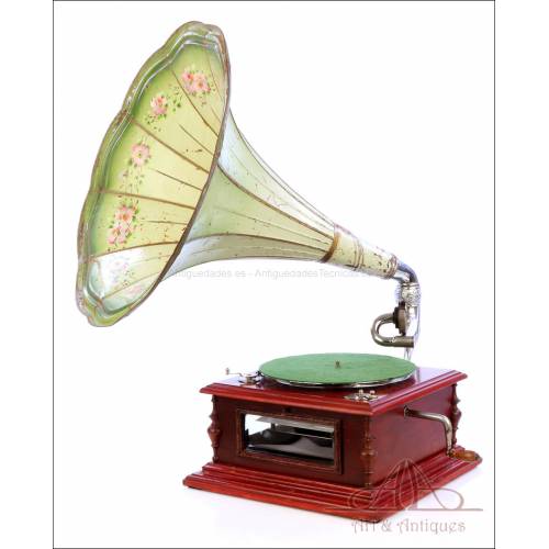 Antique Maestrophone Gramophone-Phonograph Model 330 Crystal. Switzerland, Circa 1910