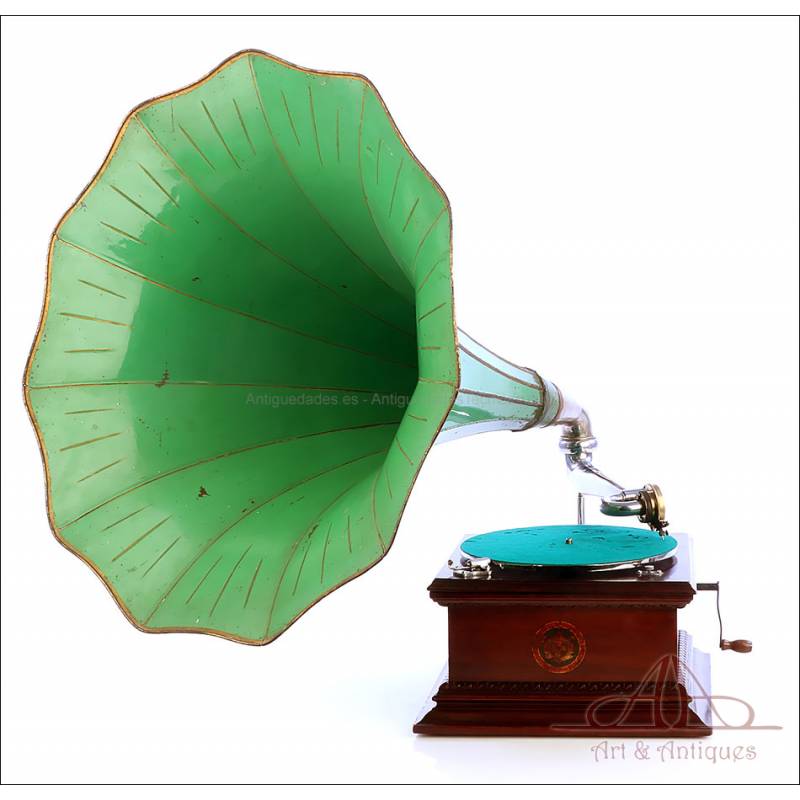 Antique Spanish HMV Gramophone - Phonograph Mod. 2. Spain, Circa 1915