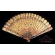 Antique Chinese Fan in Decorated Lacquered Wood. Gilded Chineries. XIX Century