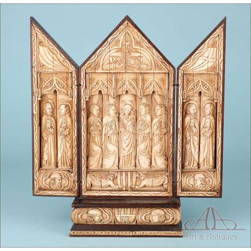 Amazing Antique Carved Bull Bone Triptych. Valencia, Spain, Circa 1900