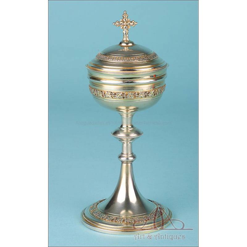 Small Antique Sterling Silver Ciborium. Circa 1900